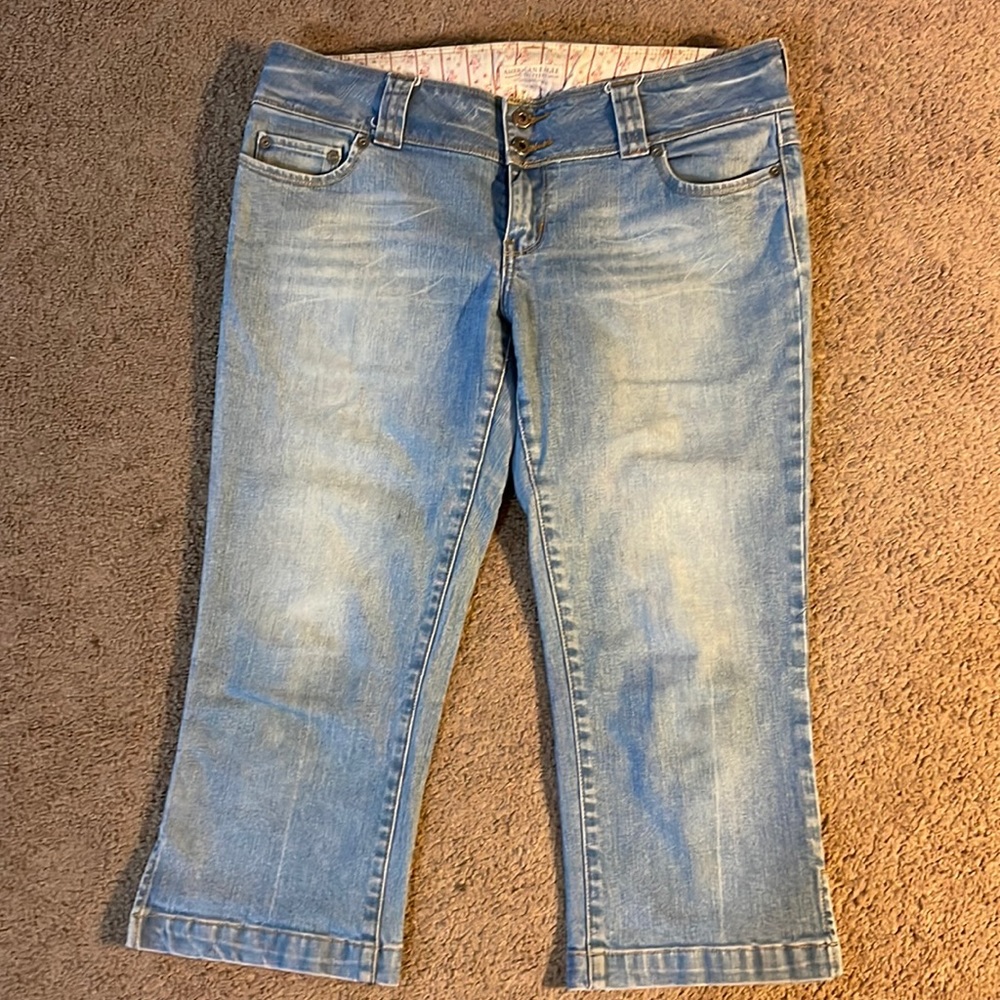 American Eagle Outfitters denim capri
